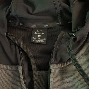 Nike Dry Fit zip-up hoodie Men’s XL